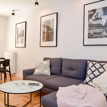 Apartament Lekka Apartment Варшава Екстериор снимка