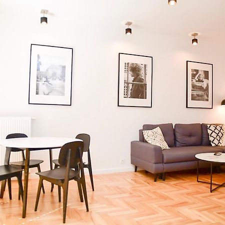 Apartament Lekka Apartment Варшава Екстериор снимка