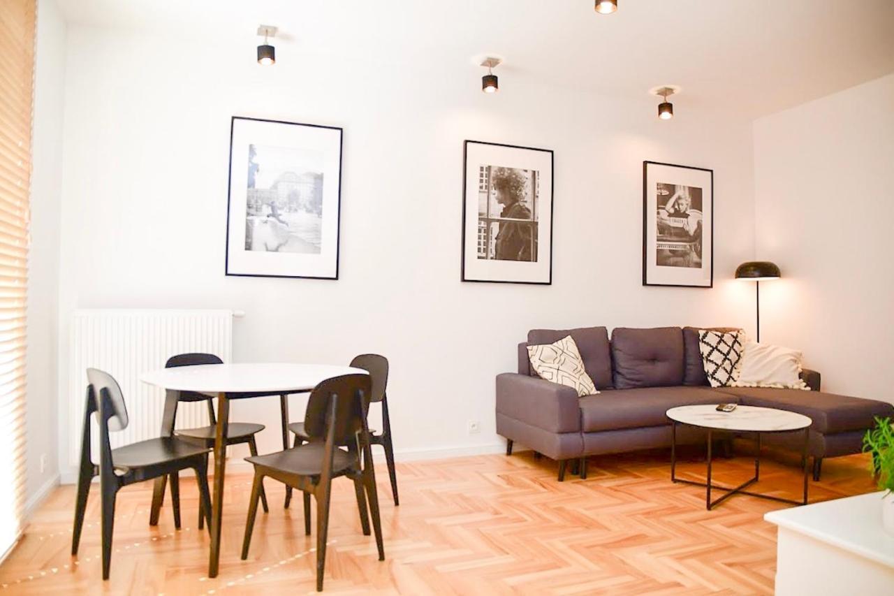 Apartament Lekka Apartment Варшава Екстериор снимка