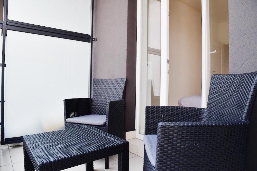 Apartament Lekka Apartment Варшава Екстериор снимка